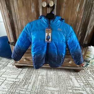 Brand New w/tags Eddie Bauer Boys 5/6 Reversible Blue Gradient Puffer Fleece